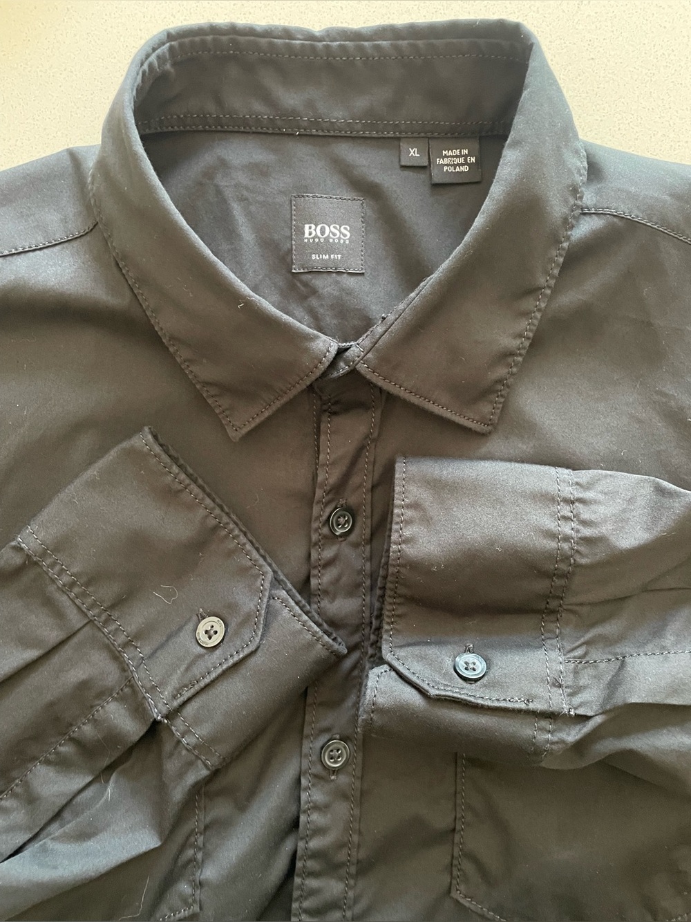 Hugo Boss - Black button up shirt Size XL